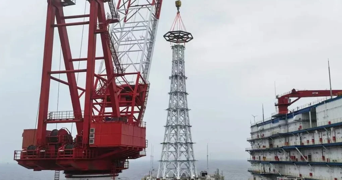 Trung Quốc dựng trạm quan trắc cao kỷ lục 100m trên Biển Đông