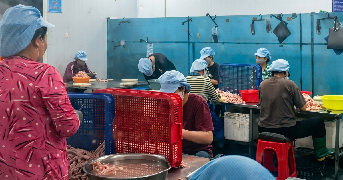 Đồng Nai phát hiện hơn 7 tấn chân gà đông lạnh quá hạn, không rõ nguồn gốc xuất xứ