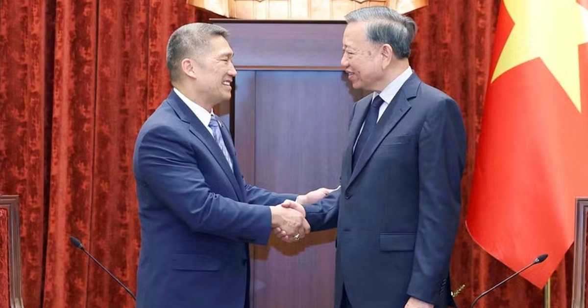 Quyền Bộ trưởng Hải quân Mỹ Hùng Cao chia sẻ cảm nghĩ sau chuyến đi Việt Nam