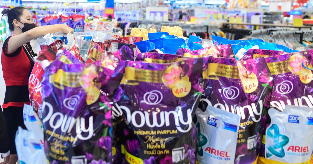 Ủy ban Cạnh tranh xử phạt nhà sản xuất bột giặt Tide, nước xả Downy 390 triệu đồng