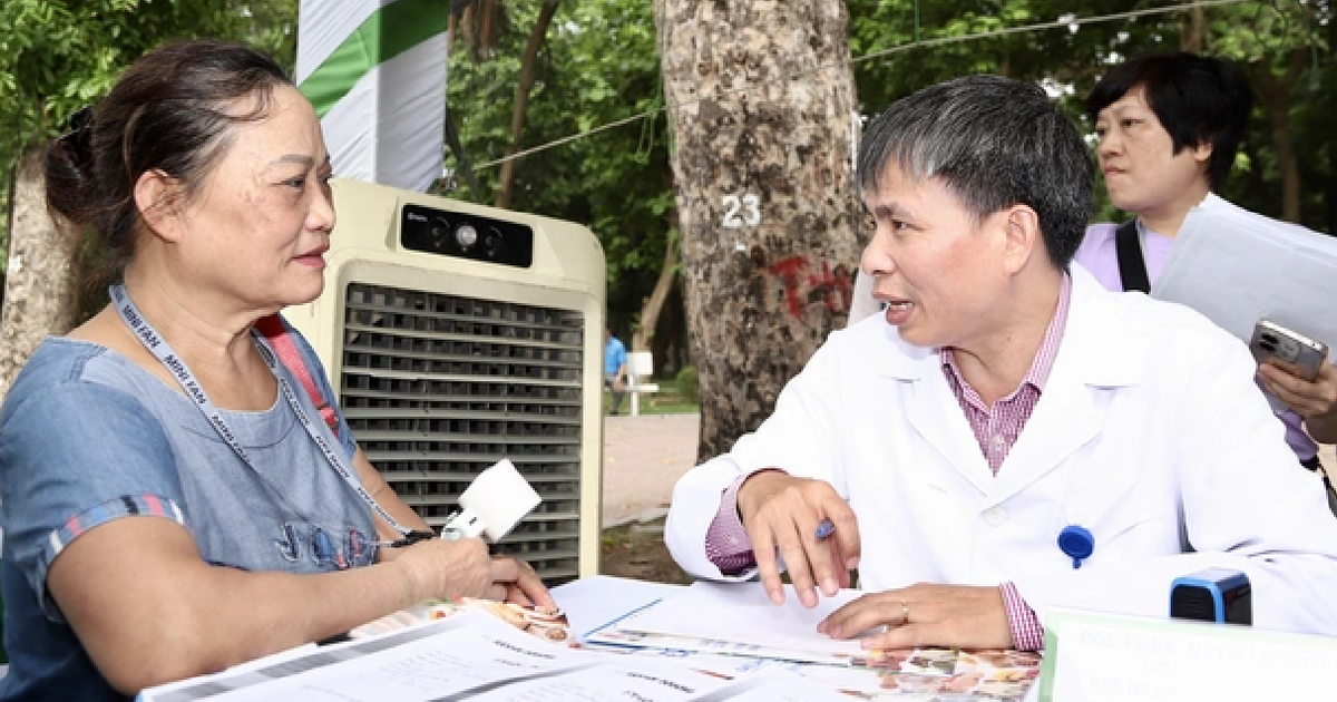 Sức khỏe bắt đầu từ bữa ăn đủ rau, bớt mặn