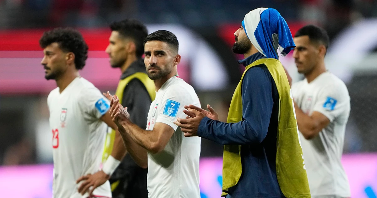 Báo chí Iran sốc vì đội nhà bị loại khỏi World Cup