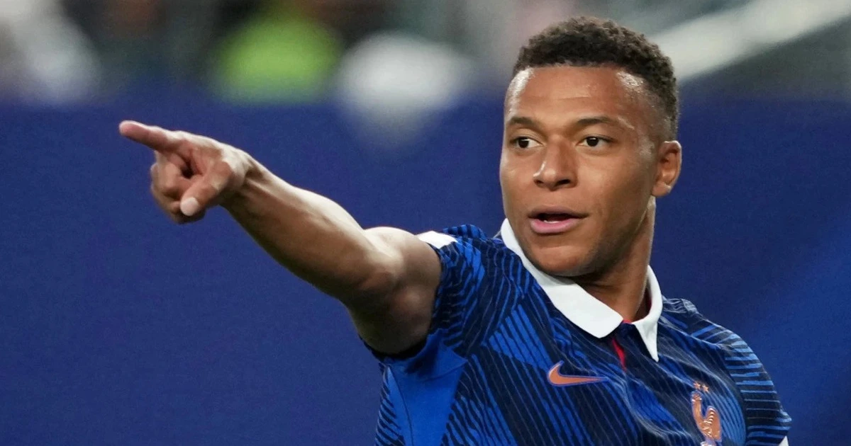 Messi và Mbappe bị gạch tên khỏi đội hình hay nhất vòng 3