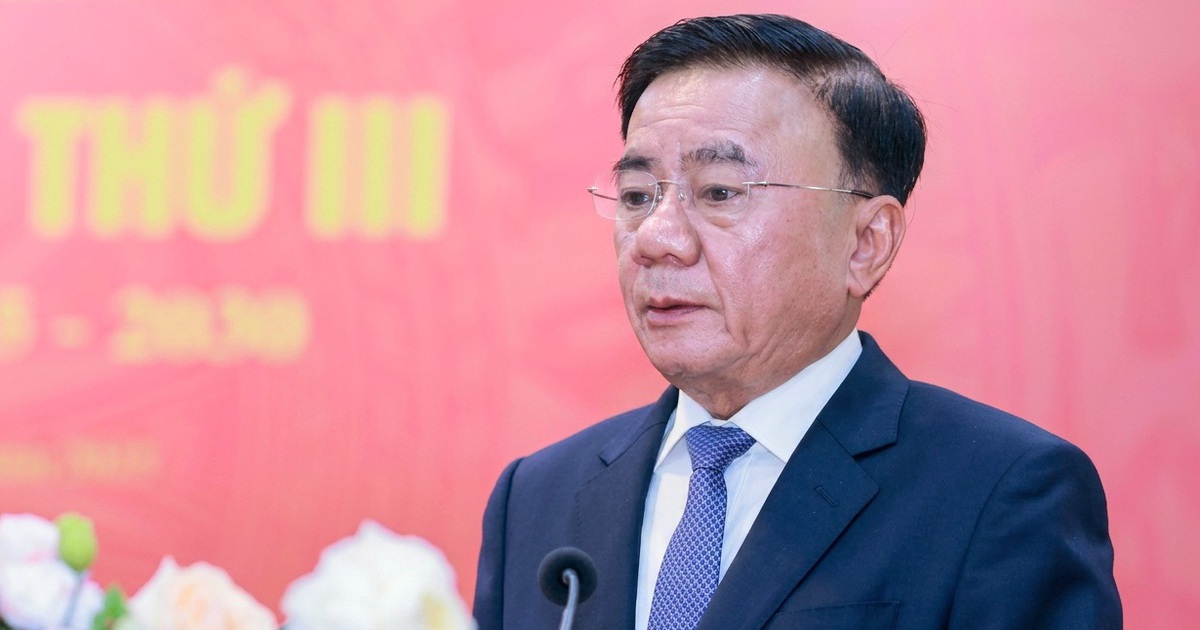 Ban Bí thư quy định mới về thí điểm giao quyền cấp trên cơ sở cho đảng ủy cơ sở