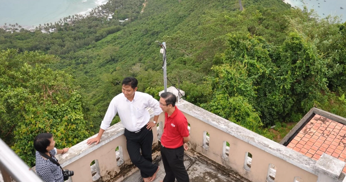 Báo cũ đường xa…