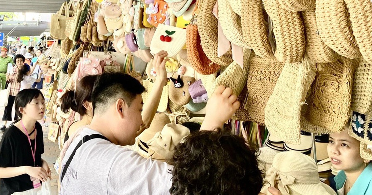 Đà Nẵng sẽ dành 75 tỉ đồng mỗi năm khuyến khích làm sản phẩm lưu niệm cho du lịch