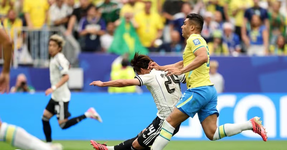Tuyệt phẩm sút xa của tuyển Nhật Bản vào lưới Brazil