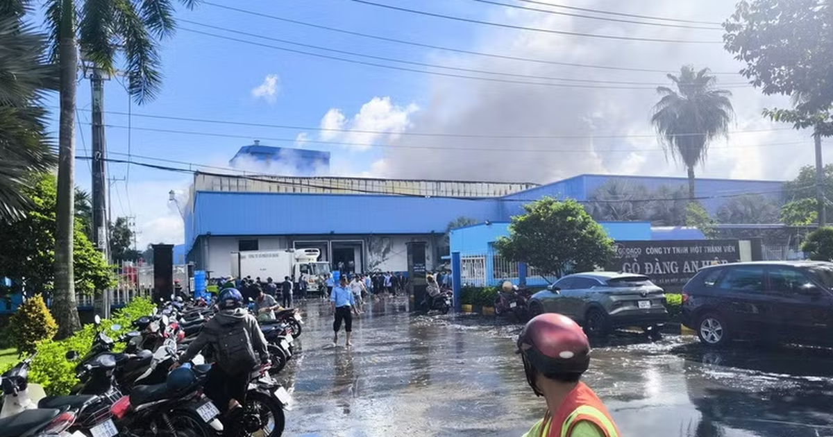 Cháy lớn tại Khu công nghiệp An Hiệp ở Vĩnh Long