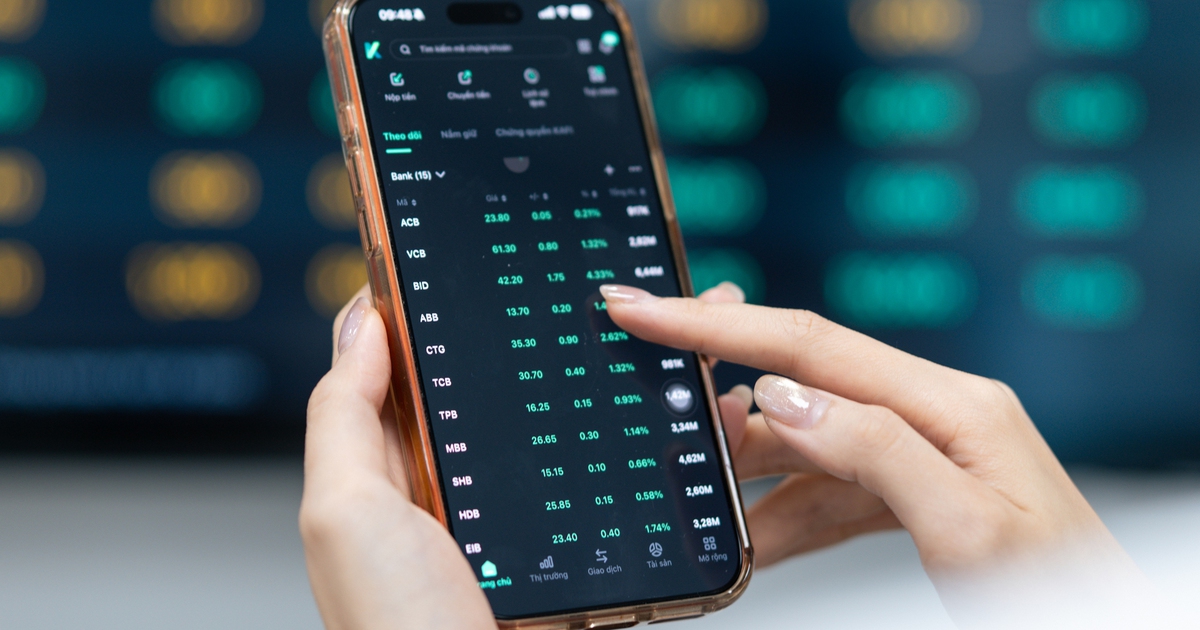 Sắc xanh lan tỏa nhưng VN-Index vẫn 'bốc hơi' 17 điểm