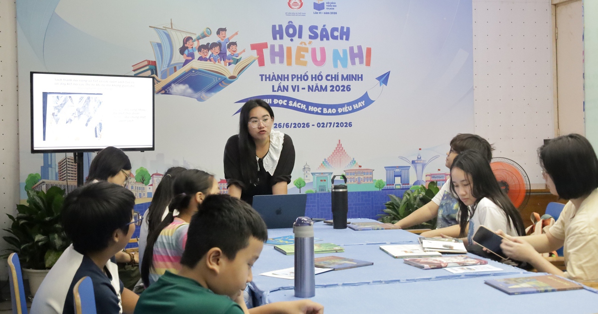Đọc sách cùng con để nuôi dưỡng sự gắn kết trong gia đình
