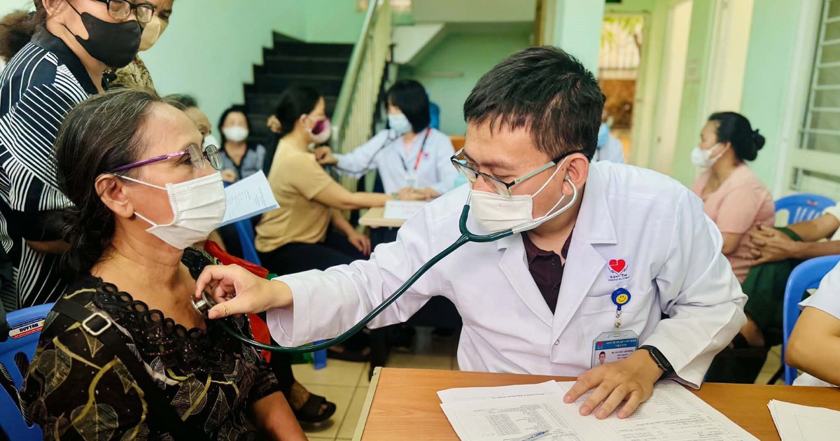 Bộ Y tế: Mỗi năm luân chuyển ít nhất 1.000 bác sĩ về trạm y tế