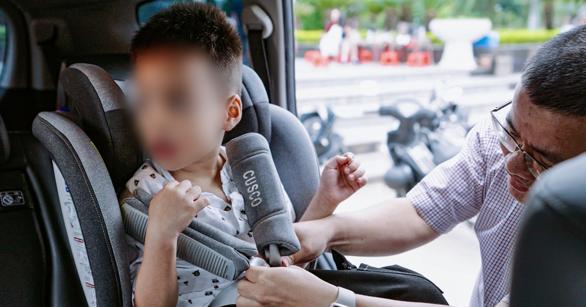 Cục CSGT lý giải mức 'phạt cảnh cáo' đối với tài xế ô tô không dùng ghế an toàn cho trẻ em