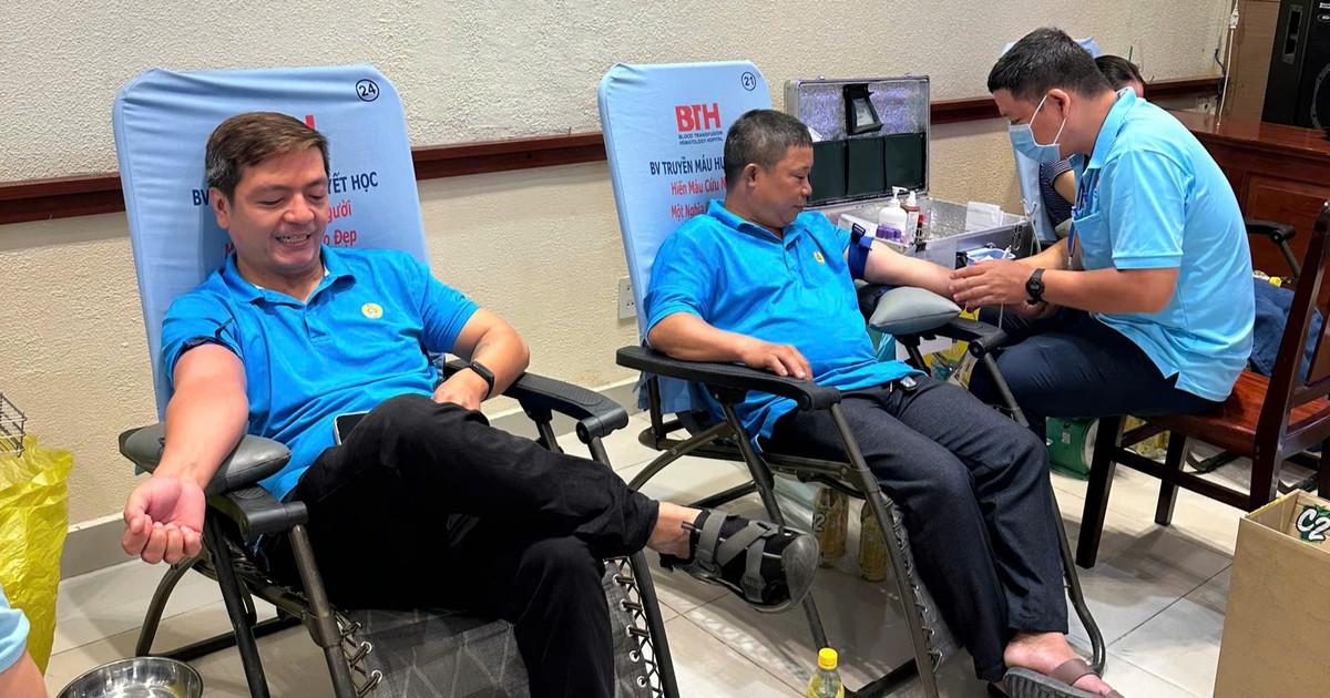 Giọt máu hồng sẻ chia trong mỗi cán bộ, người lao động ngành môi trường đô thị TP.HCM