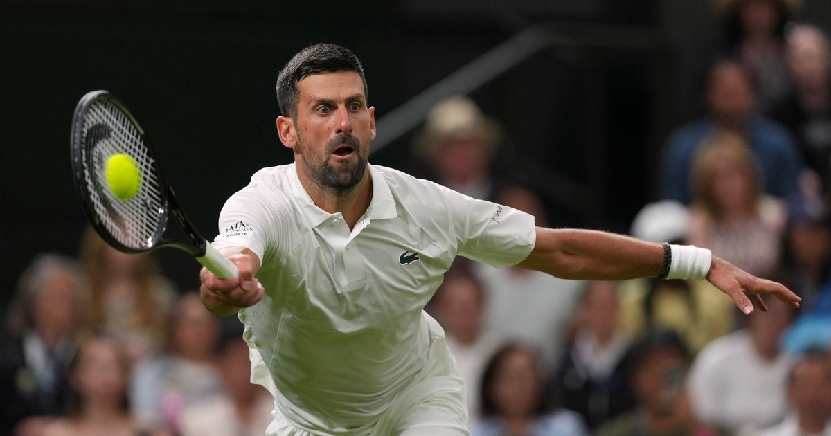 Sinner, Djokovic vất vả ngay tại vòng 1 Wimbledon