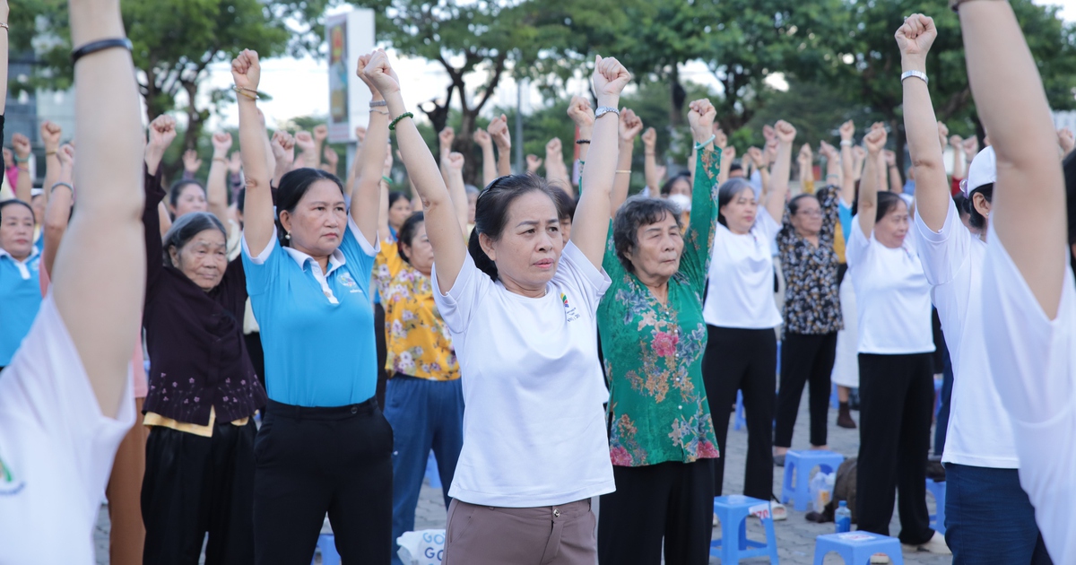 Ra mắt mô hình 'điểm chăm sóc sức khỏe cộng đồng' kết hợp y học cổ truyền và hiện đại