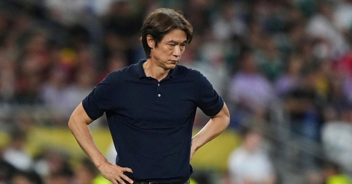 Photo: Tuổi Trẻ La démission sous pression : pourquoi Hong Myung Bo a tout perdu