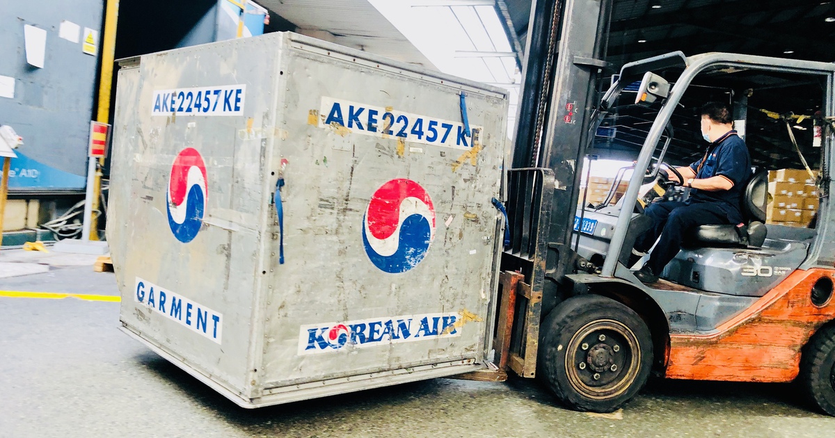 Chi phí logistics chờ cú hích từ sân bay Long Thành