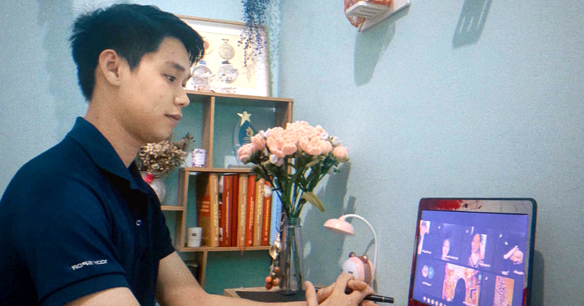 Lớp học luyện thi 0 đồng của anh cảnh sát
