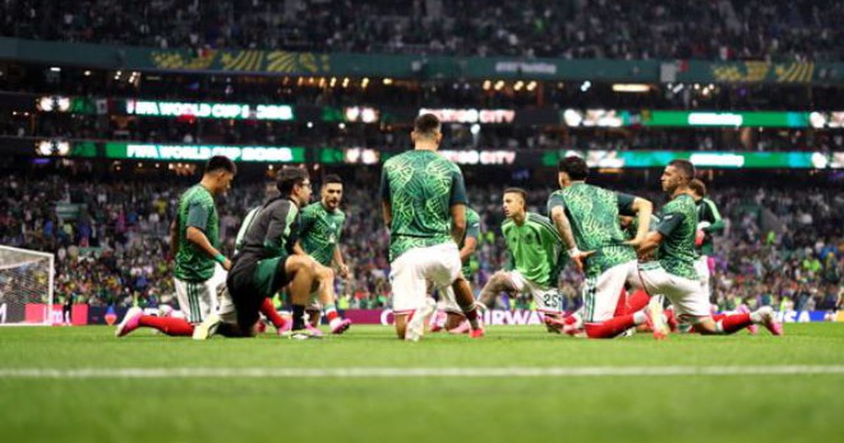 Mexico - Ecuador (hiệp 1) 0-0: Jimenez, Quinones đá chính