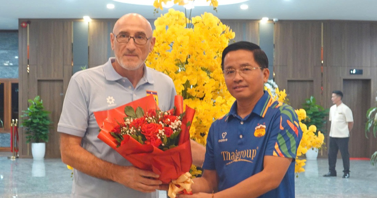 Tuyển Lào đi đường bộ đến Pleiku 'luyện công' cho ASEAN Cup 2026