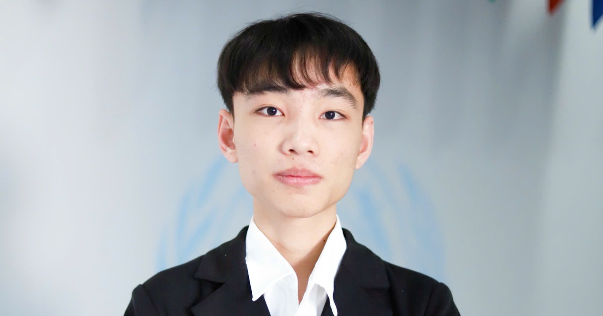 Thủ khoa C00 toàn quốc là sinh viên năm 2 Học viện Ngoại giao