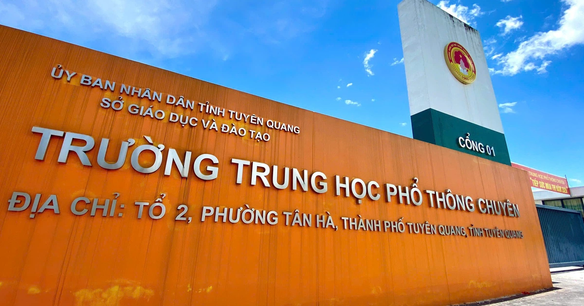 Vụ hơn 140 điểm 10 toán ở Tuyên Quang: Có nên cho 328 thí sinh thi lại?