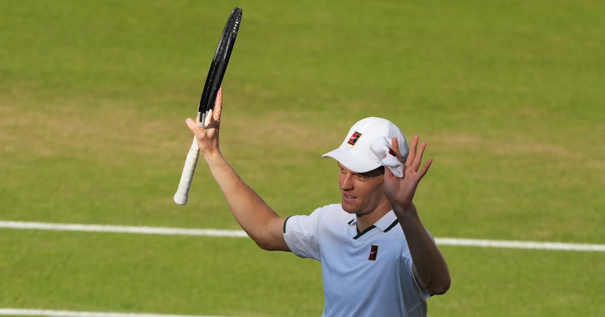Hạ Djokovic, Sinner vào chung kết Wimbledon 2 mùa liên tiếp