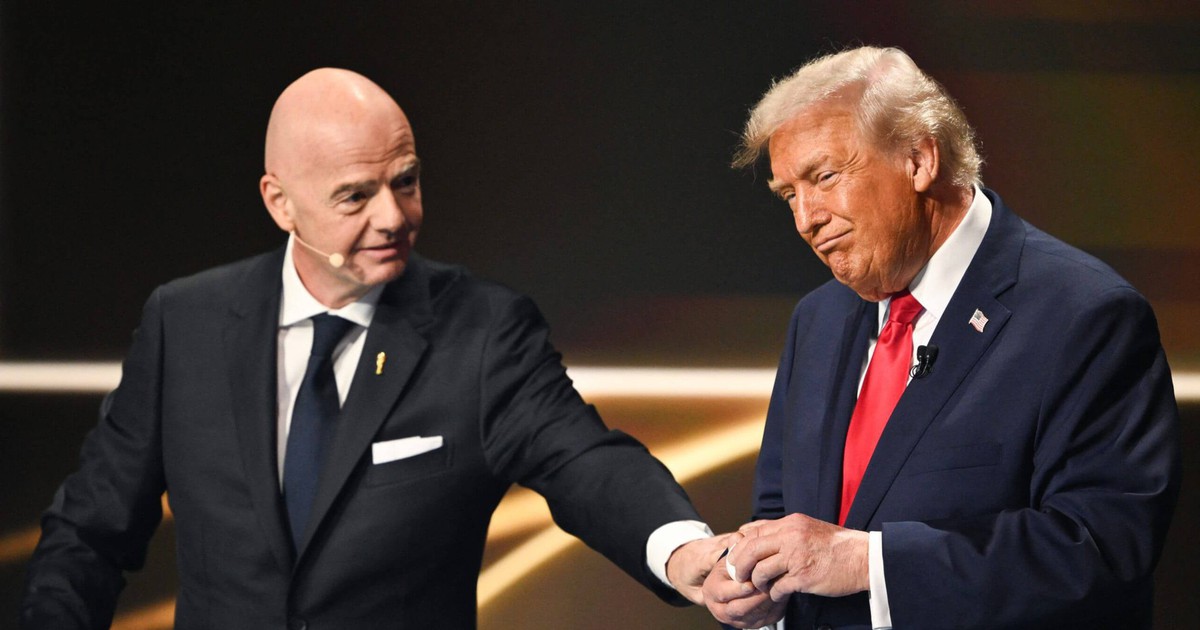 Chủ tịch FIFA Infantino đối mặt cuộc điều tra vì 'thiên vị' tuyển Mỹ