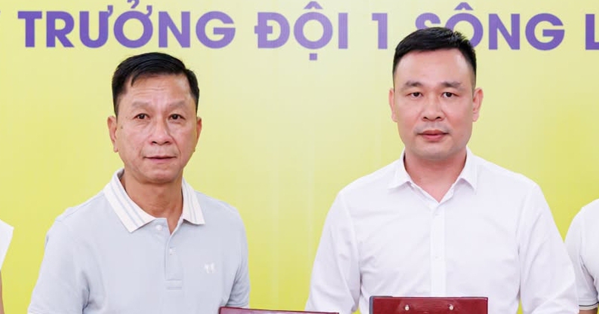 Sông Lam Nghệ An 'giữ chân' HLV Văn Sỹ Sơn
