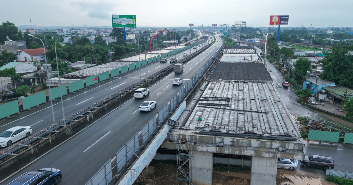 Tăng tốc kết nối sân bay Long Thành: Những hình ảnh mới nhất của Tuổi Trẻ trên đại công trường