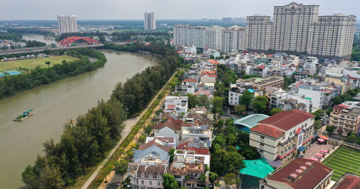 Bình Hưng ra mắt mô hình 'Ấp số - Chung cư số', dùng camera giám sát xử lý vi phạm môi trường