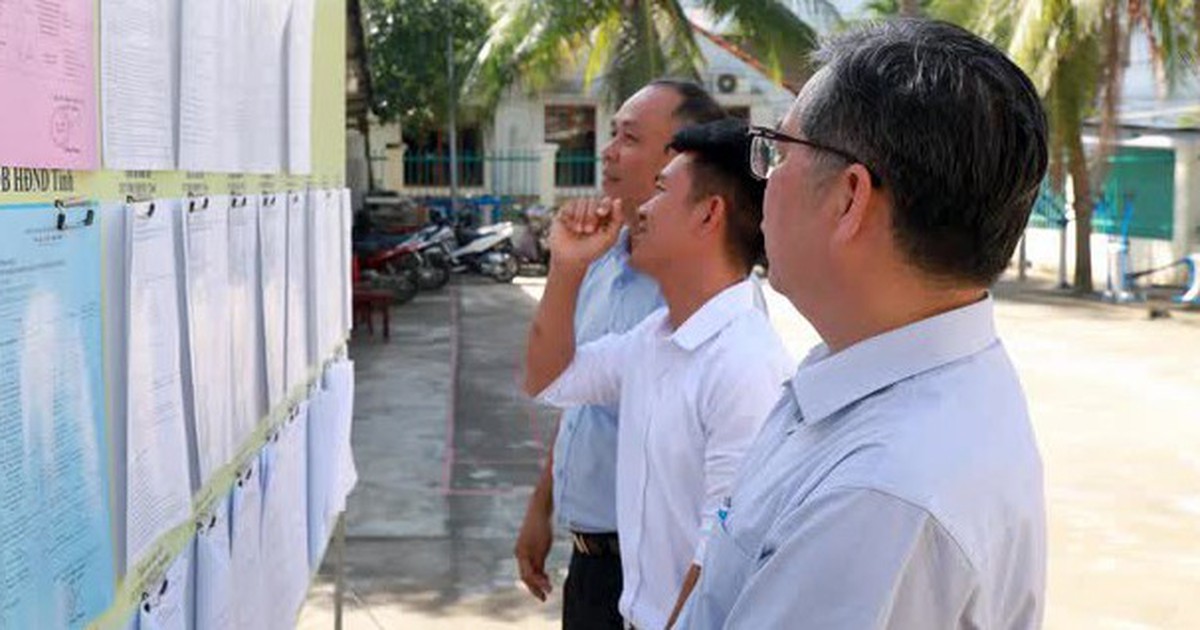 Bộ Nội vụ hướng dẫn giải quyết chế độ với trưởng thôn, tổ trưởng tổ dân phố sau sáp nhập