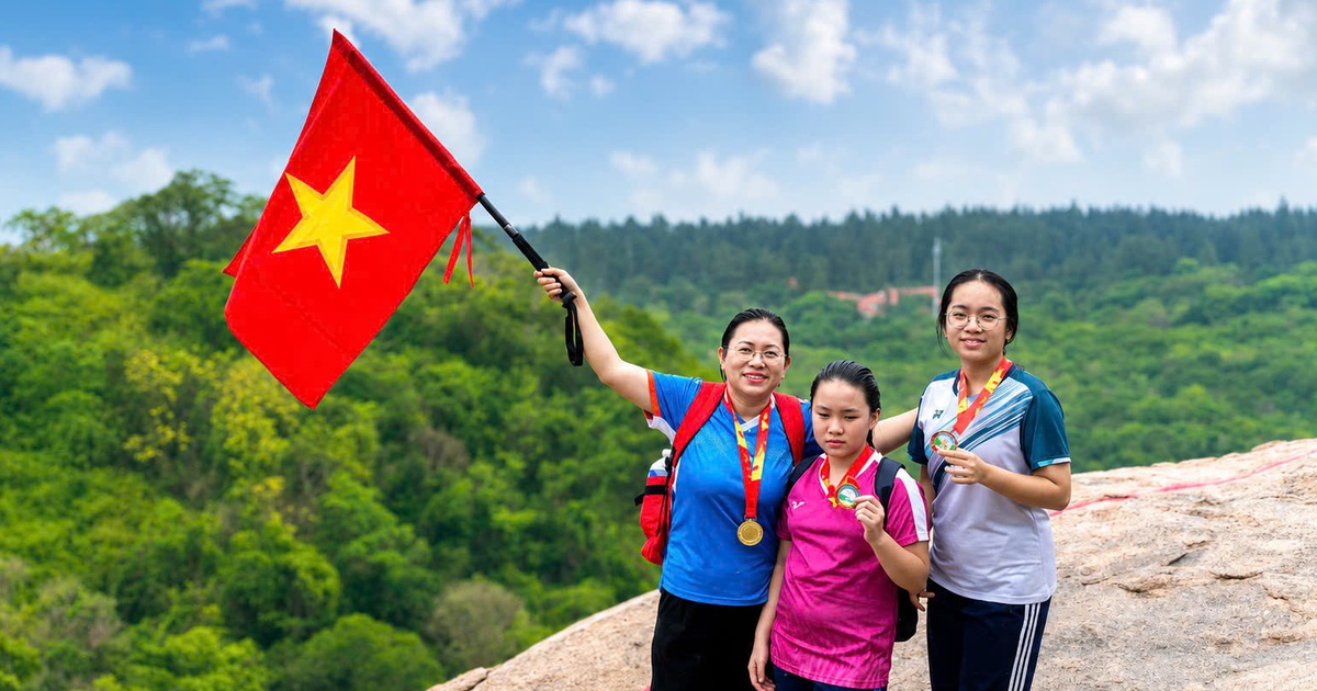 Mùa hè cùng con lên rừng, xuống biển: Trải nghiệm thay vì dán mắt vào điện thoại