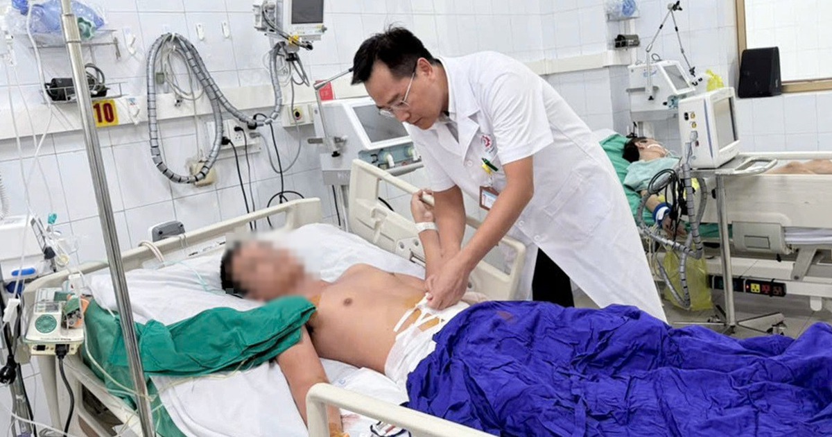 Cứu sống người đàn ông đa chấn thương do nhảy cầu Bãi Cháy