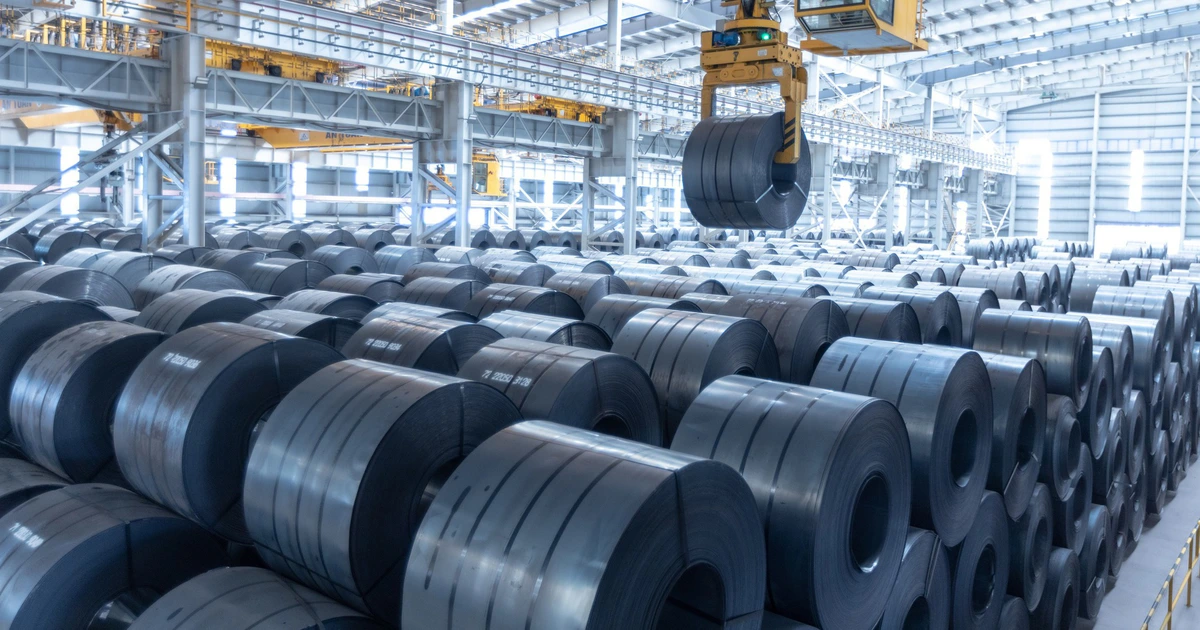 Thép HRC trong nước giảm giá trước sức ép hàng nhập khẩu