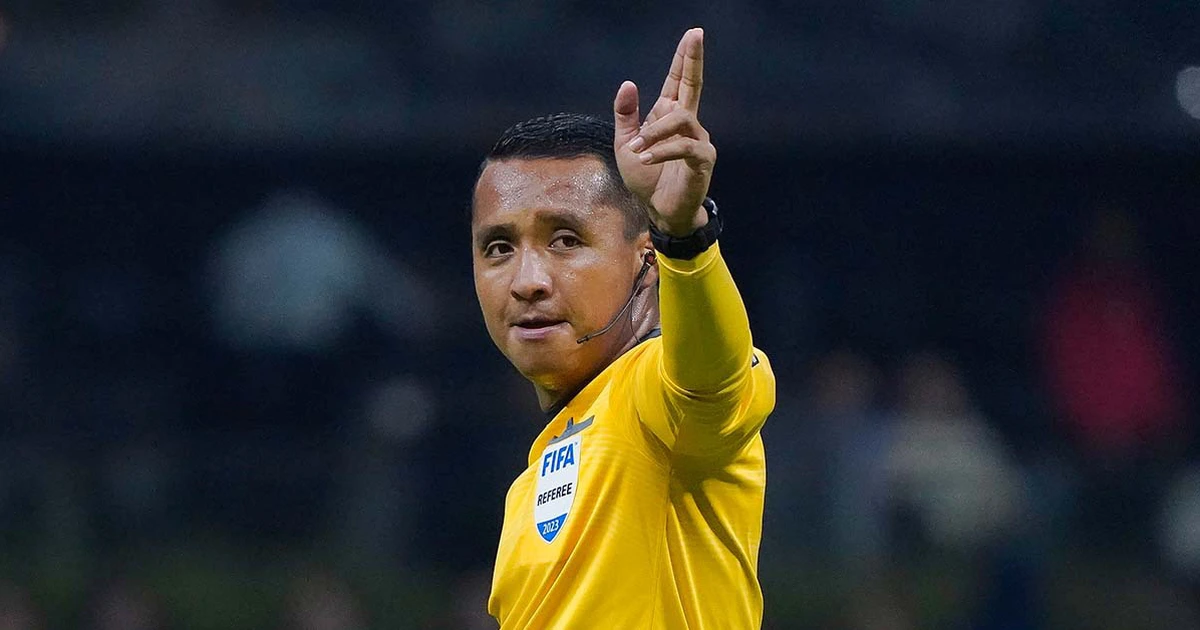 FIFA ra lựa chọn khó hiểu về trọng tài điều khiển trận Pháp - Tây Ban Nha