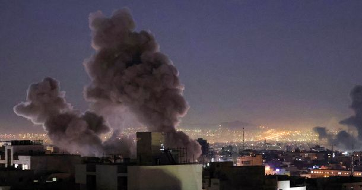 Ông Trump tuyên bố đã đưa Iran 'về thời đồ đá', Tehran nã tên lửa vào Bahrain