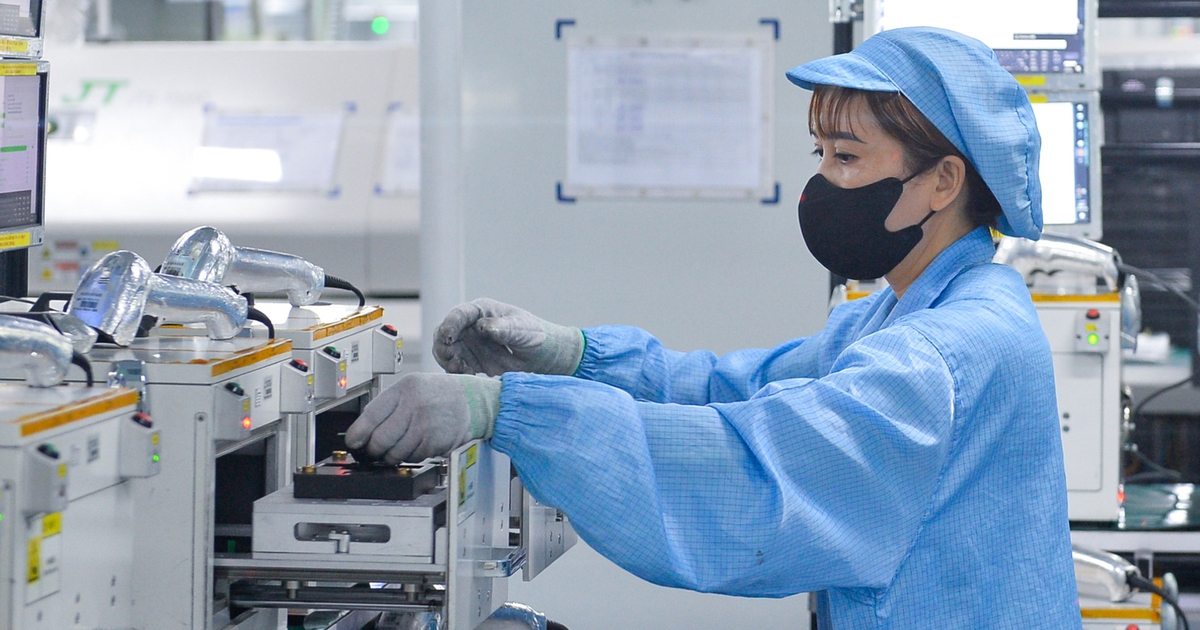 Đề xuất tăng lương tối thiểu từ 2027: Công nhân mong sớm, doanh nghiệp nói cần thời gian chuẩn bị