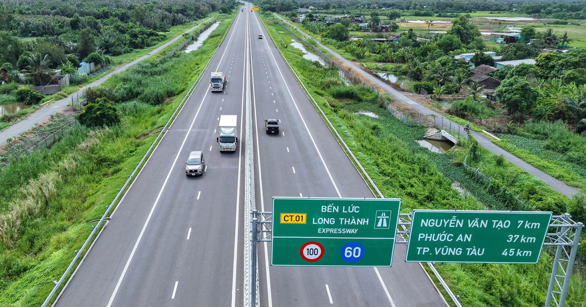 Cao tốc Bến Lức - Long Thành sắp thông tuyến: Kết nối 18 triệu người miền Tây tới sân bay Long Thành