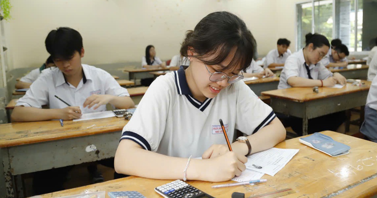 Có nên tách riêng 2 kỳ thi THPT và tuyển sinh đại học?