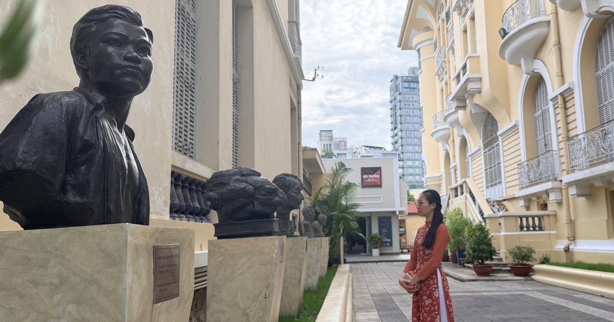 Điêu khắc TP.HCM cần gì để xứng tầm 'siêu đô thị' văn hóa?