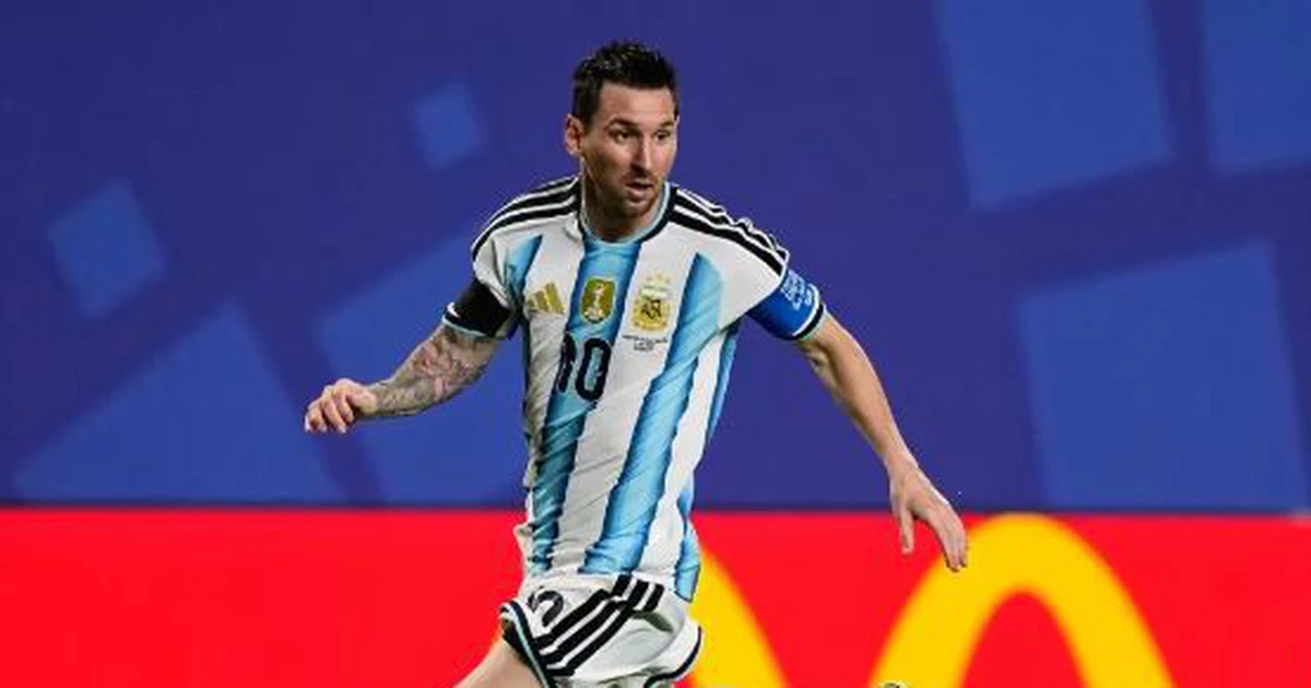 Messi bị đẩy xuống hạng 3 trong bảng xếp hạng đua Quả bóng vàng World Cup