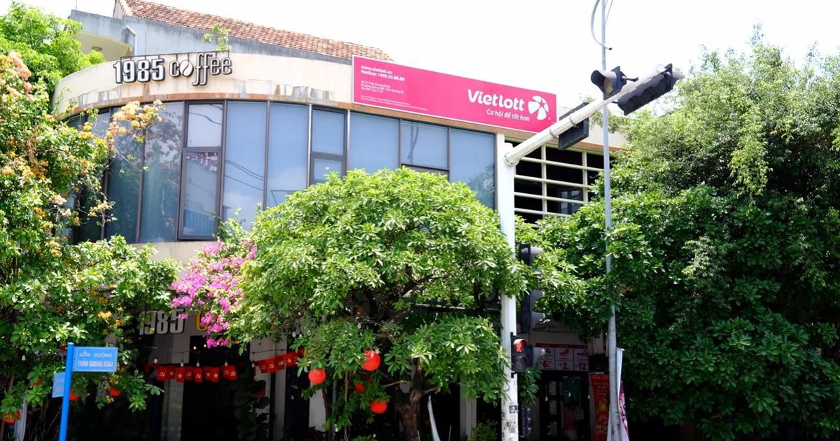 Từ quán cà phê đến điểm bán xổ số quay nhanh