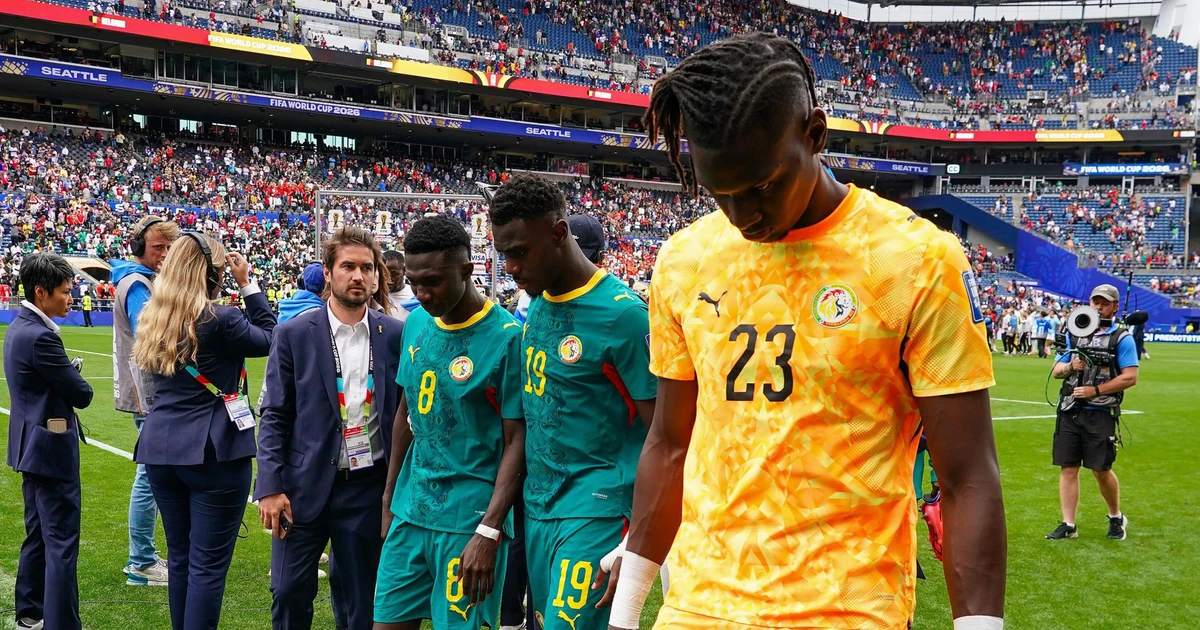 Senegal 'sốc' khi phát hiện bác sĩ đi dự World Cup là… chuyên gia phụ khoa