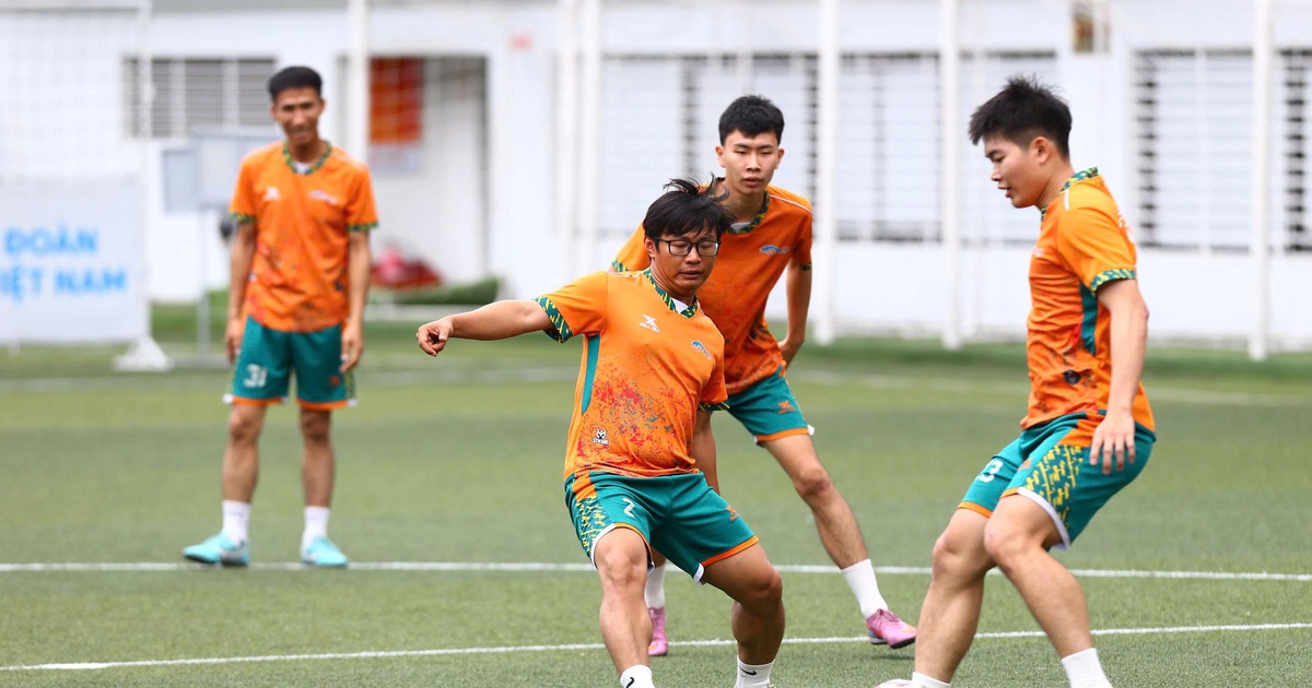 Giải bóng đá công nhân, viên chức Việt Nam 2026: Nóng lòng chờ ra sân