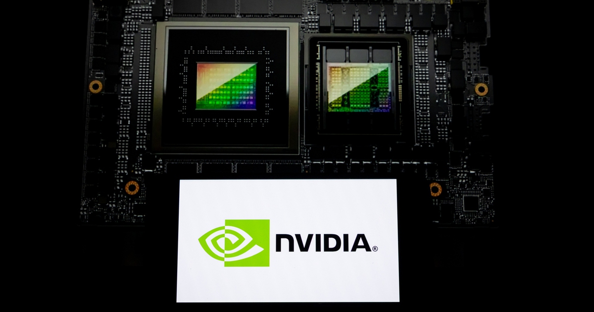 Nvidia bắt đầu giao chip AI H200 cho Trung Quốc