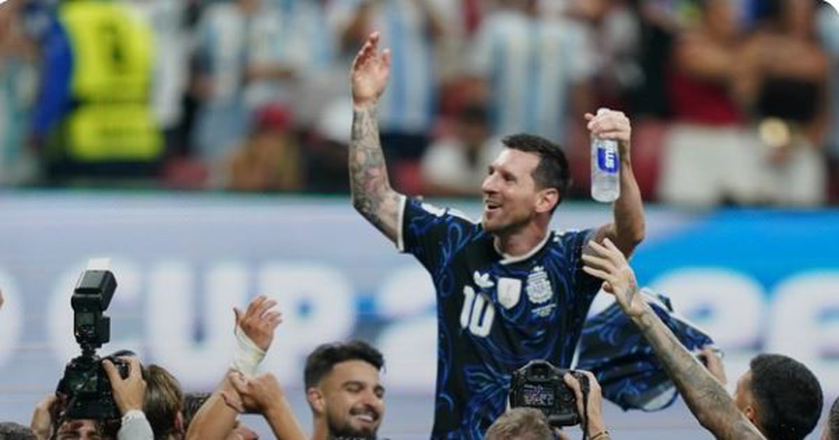 Khi Messi vừa là phép màu vừa gây ra bao... tan vỡ