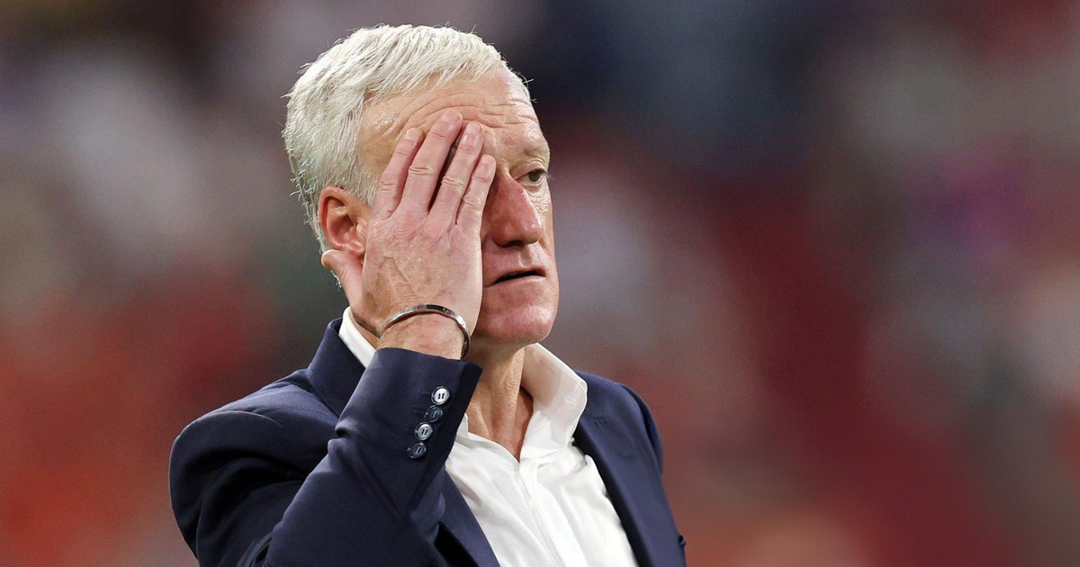 HLV Deschamps: Trọng tài đủ đẳng cấp chưa?