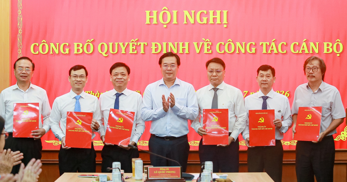 Thành ủy TP.HCM tiếp nhận 6 cán bộ về Ban Nghiên cứu phát triển