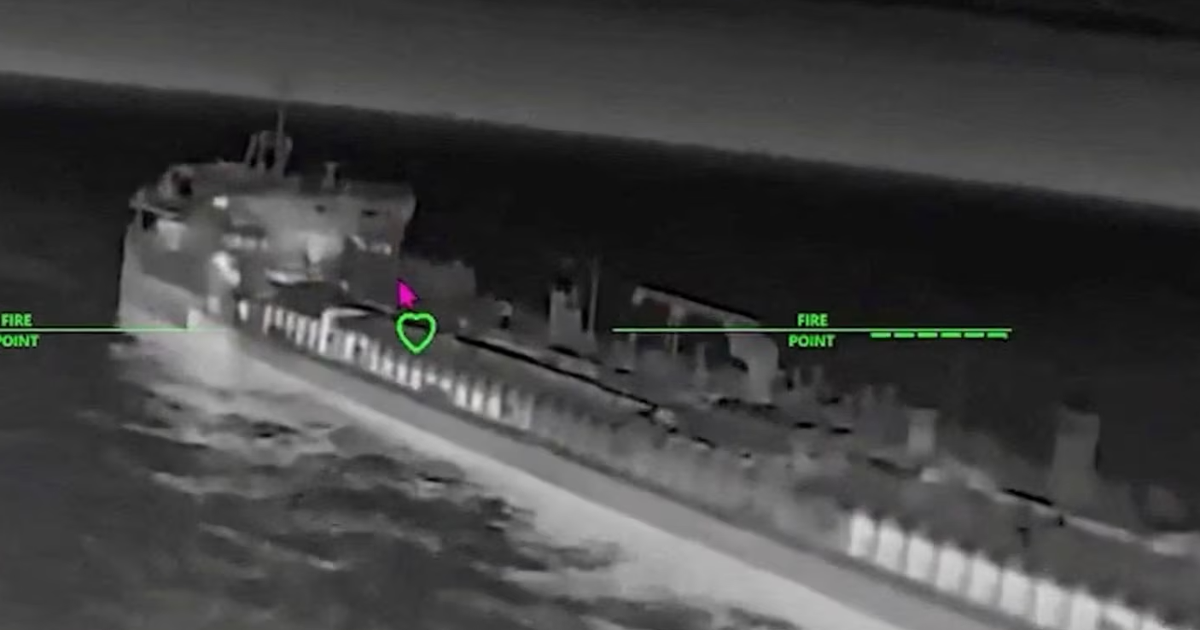Ukraine tuyên bố đánh trúng 17 tàu dầu Nga bằng drone